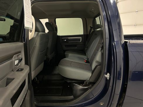 Used 2018 RAM 2500 SLT w/ Snow Chief Group image 27