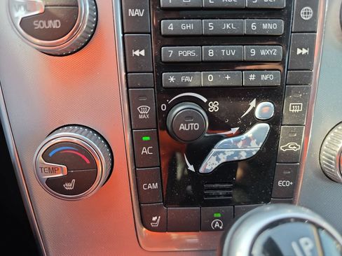 Used 2017 Volvo V60 T5 Premier w/ Convenience Package FWD image 30