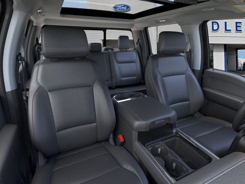 New 2026 Ford F250 Lariat w/ Black Appearance Package AWD/4WD image 12