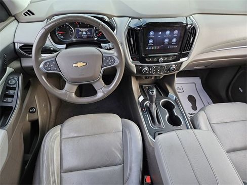 Used 2020 Chevrolet Traverse Premier image 10