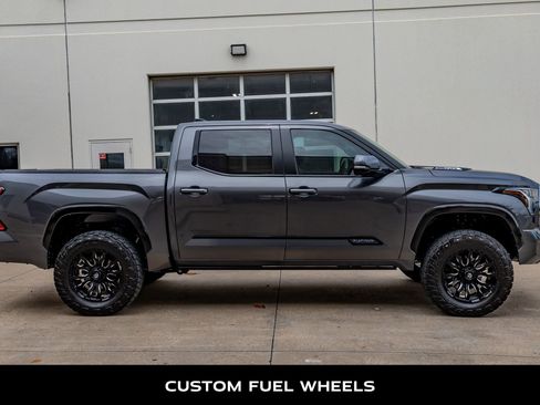 Used 2024 Toyota Tundra Platinum AWD/4WD image 10
