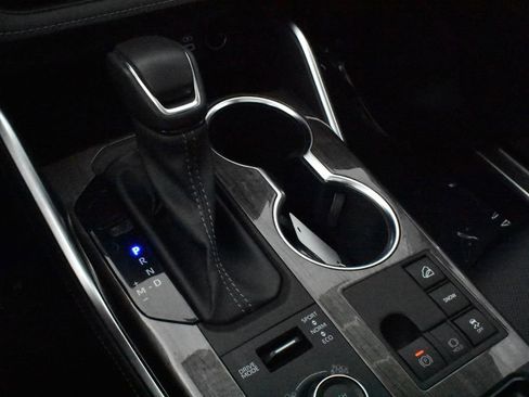 Used 2023 Toyota Highlander Platinum image 22