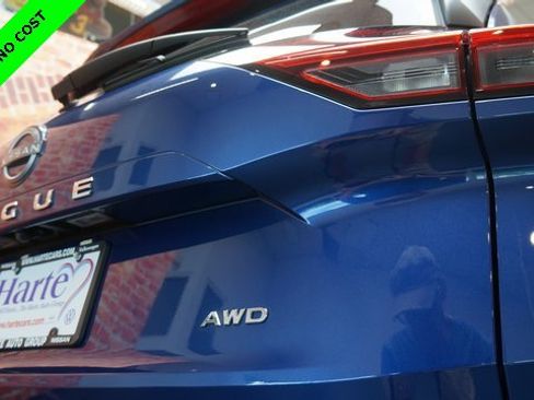 Used 2022 Nissan Rogue S image 44