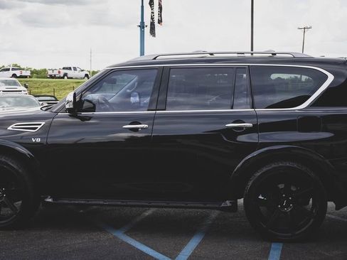 Used 2018 Nissan Armada Platinum w/ Captain Seat Package AWD/4WD image 7