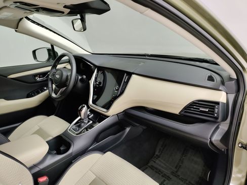 Used 2025 Subaru Outback Premium image 34