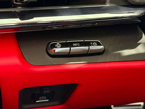 Used 2023 Chevrolet Corvette Stingray Premium Conv image 32