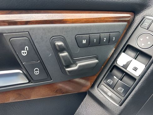 Used 2014 Mercedes-Benz GLK 350 4MATIC image 10