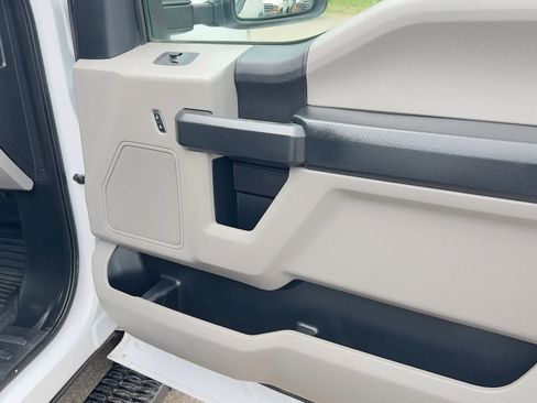 Used 2018 Ford F250 XL w/ Power Equipment Group AWD/4WD image 17