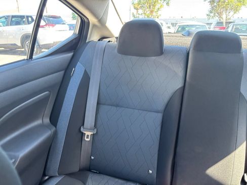 Used 2025 Nissan Versa SV FWD image 39