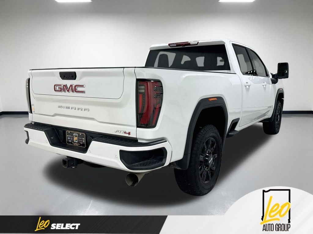 Used 2025 GMC Sierra 2500 AT4 AWD/4WD image 8
