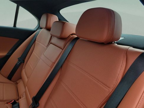 Certified 2025 Mercedes-Benz C 300 Sedan image 5