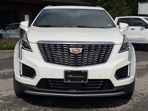 Used 2025 Cadillac XT5 Premium Luxury w/ Technology Package AWD/4WD image 4