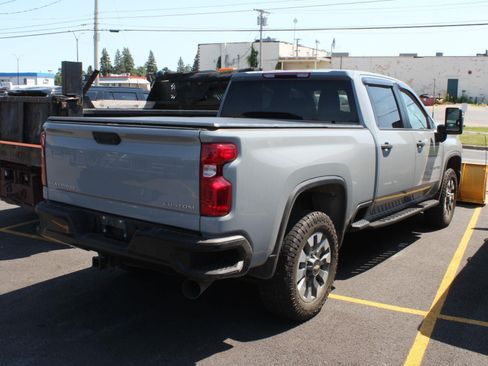 Used 2024 Chevrolet Silverado 2500 Custom w/ Custom Value Package AWD/4WD image 5