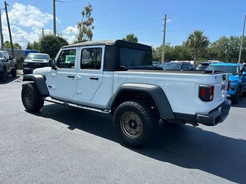 Used 2020 Jeep Gladiator Sport w/ Quick Order Package 24S AWD/4WD image 4