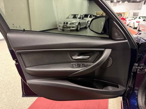 Used 2016 BMW M3 RWD image 20