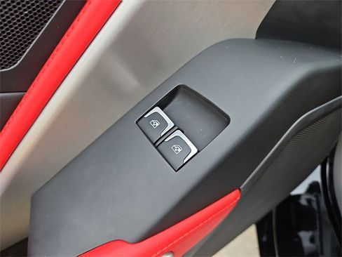 Used 2015 Chevrolet Corvette Z06 w/ 3LZ Preferred Equipment Group image 19