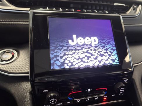 Used 2023 Jeep Grand Cherokee L Laredo w/ Trailer Tow Group (B) AWD/4WD image 47