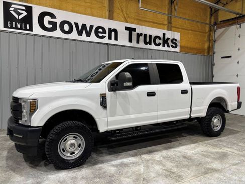 Used 2019 Ford F350 XL w/ Power Equipment Group AWD/4WD image 4