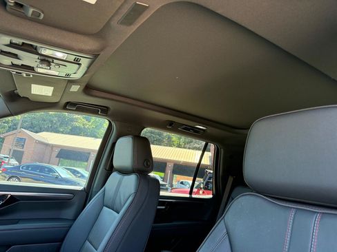 Used 2025 Chevrolet Tahoe RST w/ Comfort Package AWD/4WD image 22