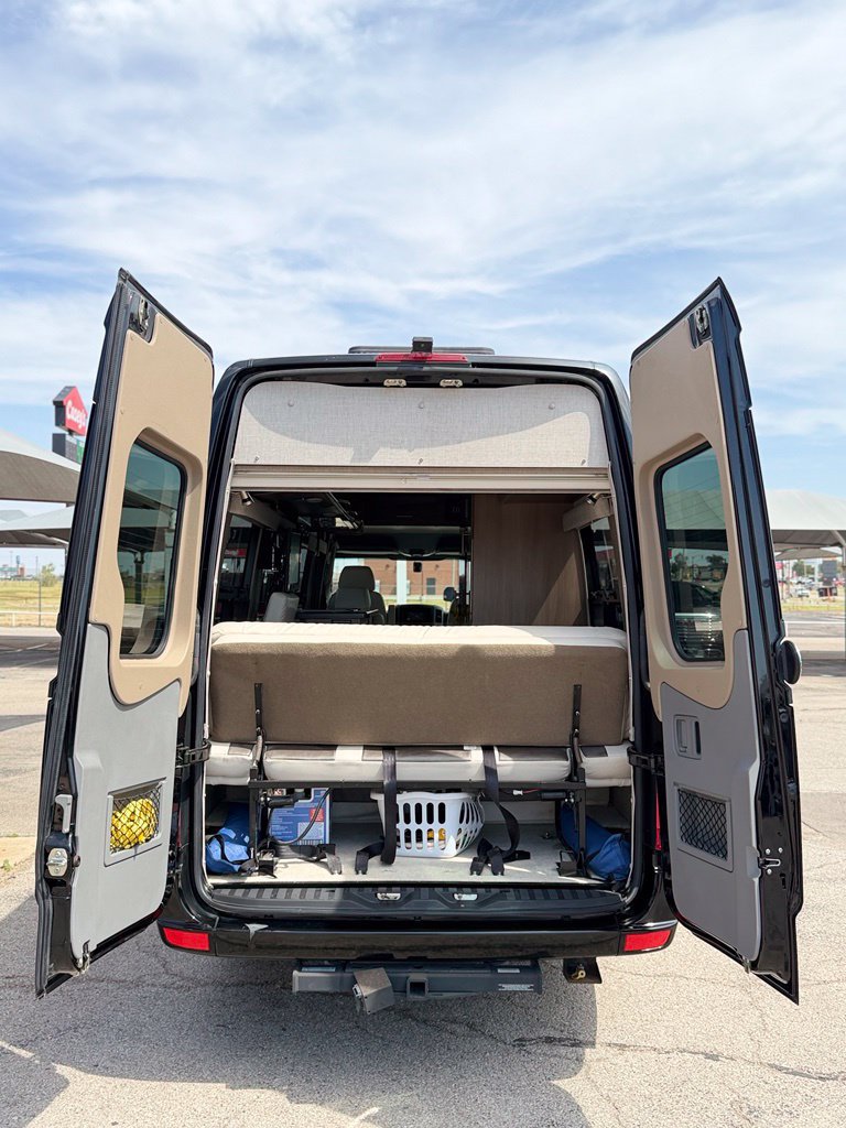 Used 2015 Mercedes-Benz Sprinter 3500 image 17