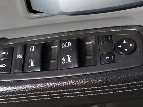 Used 2022 RAM 3500 Big Horn image 19