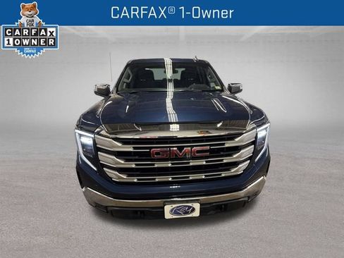 Used 2022 GMC Sierra 1500 SLE w/ X31 Off-Road Package AWD/4WD image 2
