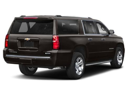 Used 2018 Chevrolet Suburban Premier AWD/4WD image 2