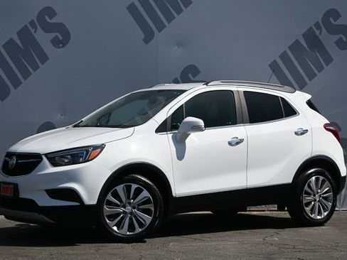 Used 2019 Buick Encore Preferred FWD image 1