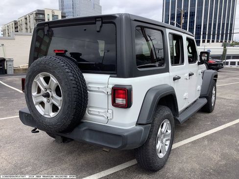 Used 2018 Jeep Wrangler Unlimited Sport S AWD/4WD image 5