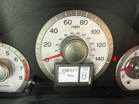 Used 2010 Honda Pilot EX-L image 16