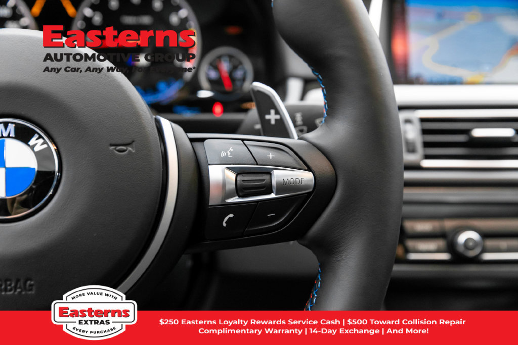 Used 2015 BMW M5 RWD image 25