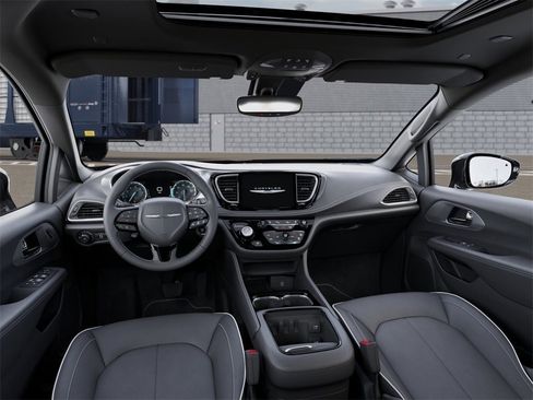 New 2026 Chrysler Pacifica Limited image 14