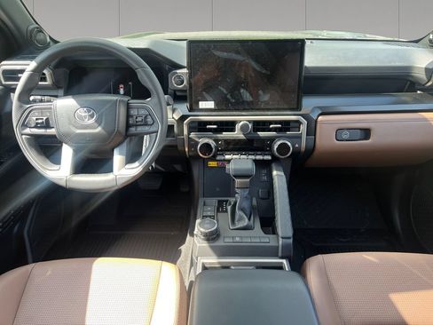 Used 2026 Toyota 4Runner Limited AWD/4WD image 12
