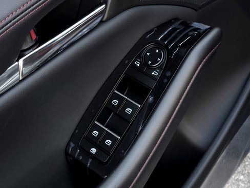 Used 2025 MAZDA MAZDA3 Carbon image 25