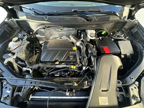 Certified 2025 Chevrolet Trax ACTIV w/ Sunroof Package image 33