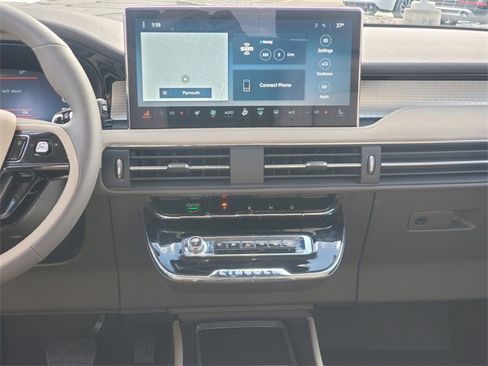 Certified 2023 Lincoln Corsair FWD w/ Equipment Group 101A image 27