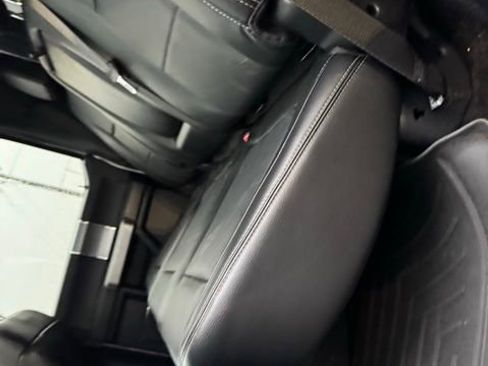 Used 2016 Ford F150 Lariat w/ Equipment Group 502A Luxury image 11