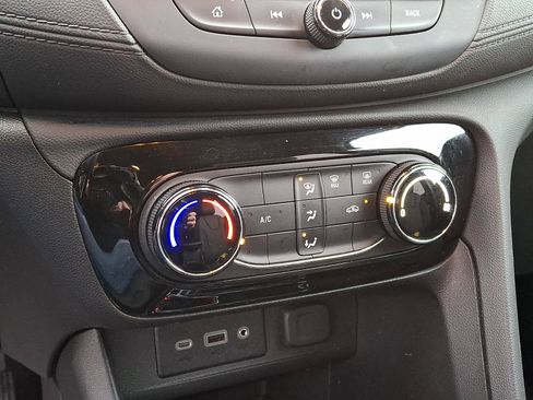 Certified 2022 Buick Encore GX Preferred image 23