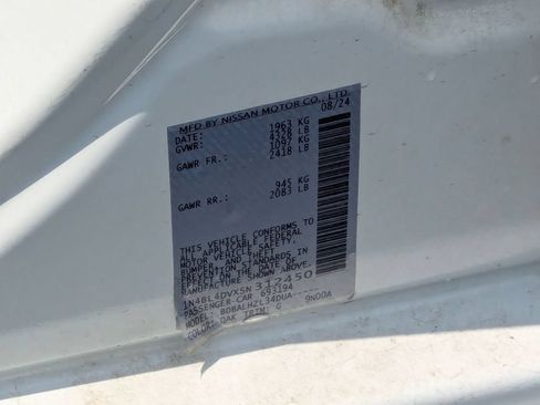 Used 2025 Nissan Altima 2.5 SV FWD image 37