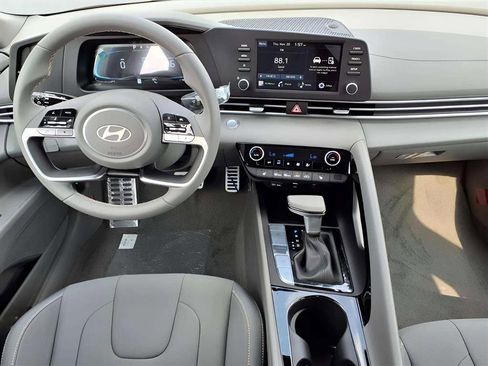 New 2026 Hyundai Elantra SEL Sport image 11