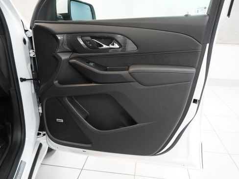 Used 2023 Chevrolet Traverse High Country w/ LPO, Floor Liner Package AWD/4WD image 25