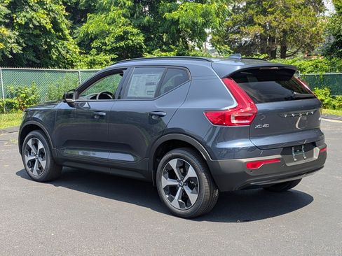 New 2026 Volvo XC40 B5 Core w/ Protection Package Premier image 3