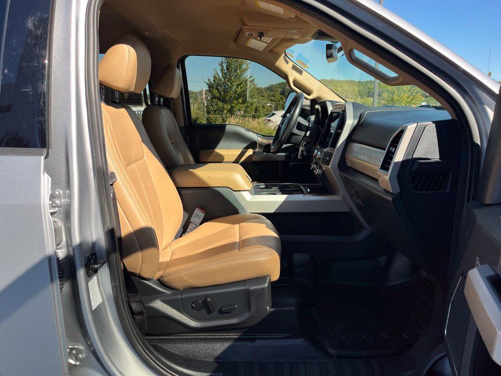 Used 2022 Ford F350 Lariat w/ Tremor Off-Road Package AWD/4WD image 26