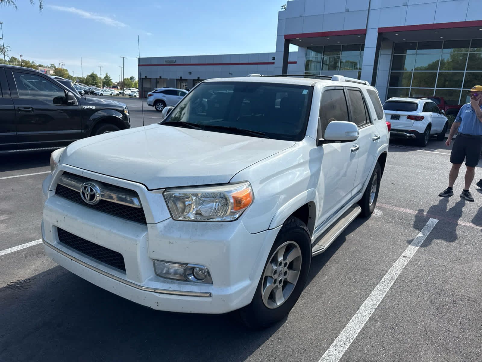 Used 2011 Toyota 4Runner SR5 RWD image 6