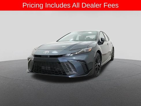 New 2026 Toyota Camry SE FWD image 32
