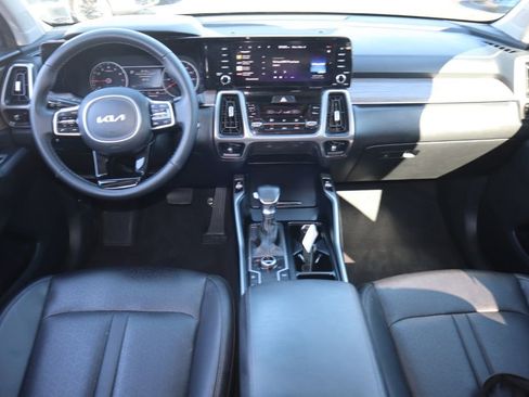 Used 2023 Kia Sorento S AWD/4WD image 12