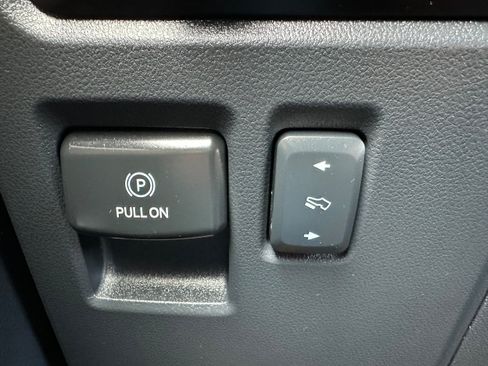 Used 2024 Ford Expedition Limited AWD/4WD image 29
