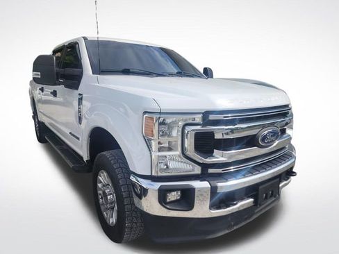 Used 2022 Ford F250 XLT w/ XLT Value Package AWD/4WD image 8