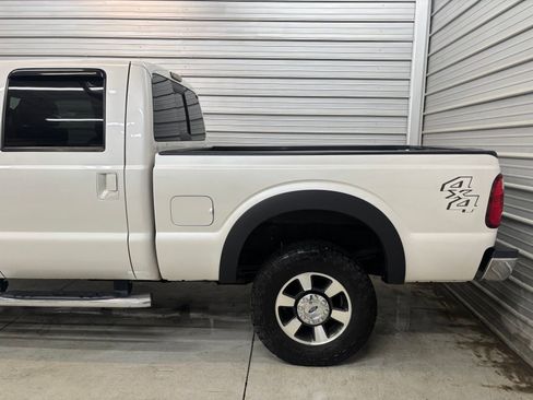 Used 2016 Ford F250 Lariat w/ Lariat Ultimate Package image 5