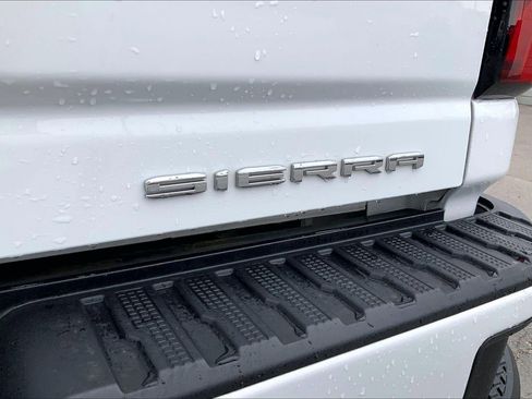 Used 2024 GMC Sierra 2500 Denali w/ Denali Reserve Package AWD/4WD image 8